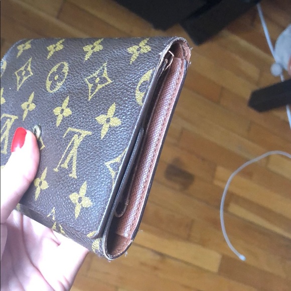 LV wallet - Picture 8 of 8
